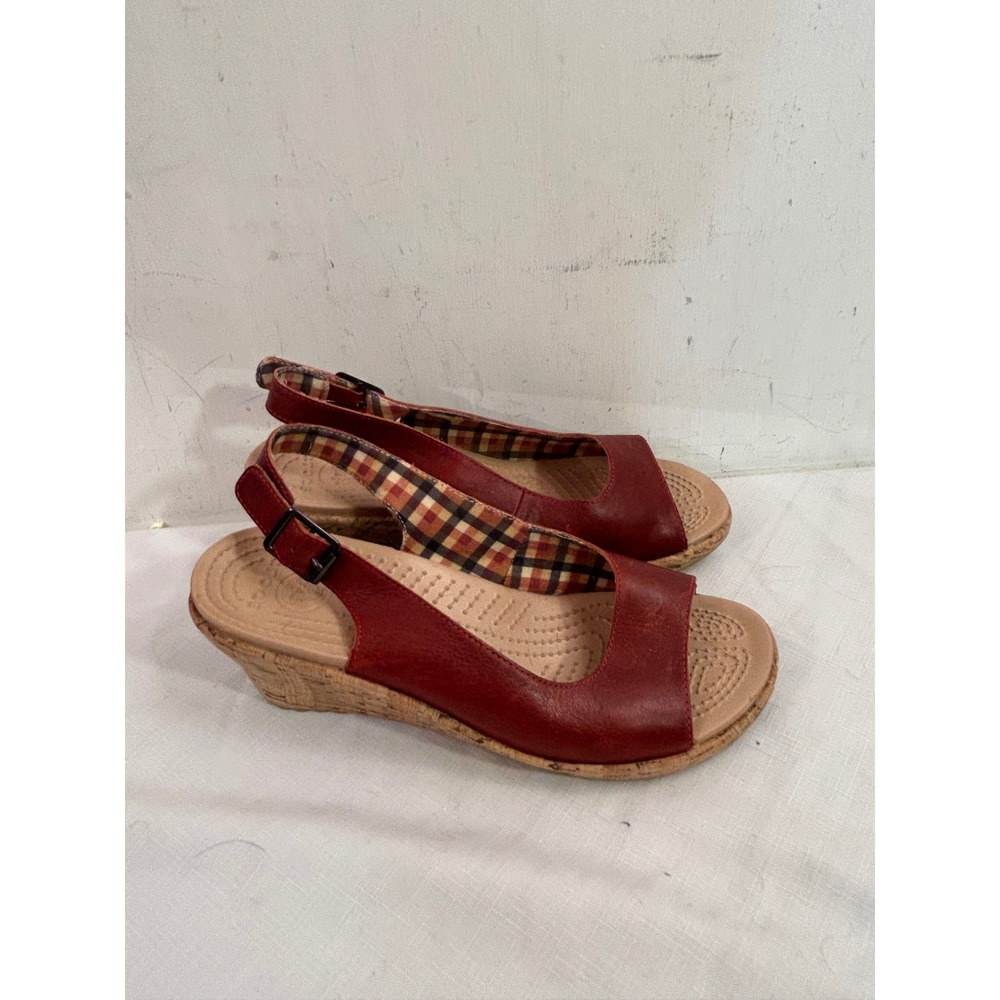 Crocs Leigh Wedge Sandal 8 Red Leather Cork Heel Slingback Womens